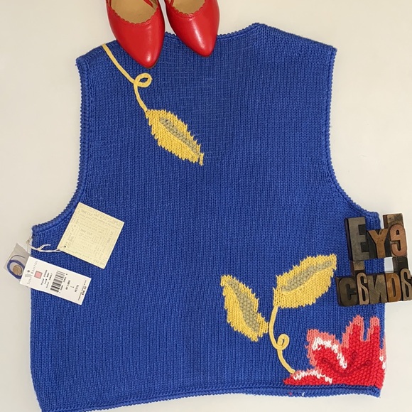 🆕SUSAN BRISTOL ‘May Flowers’ Vest in Cobalt Blue - Picture 6 of 8